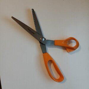 Fiskars Stainless Pinking Scissors